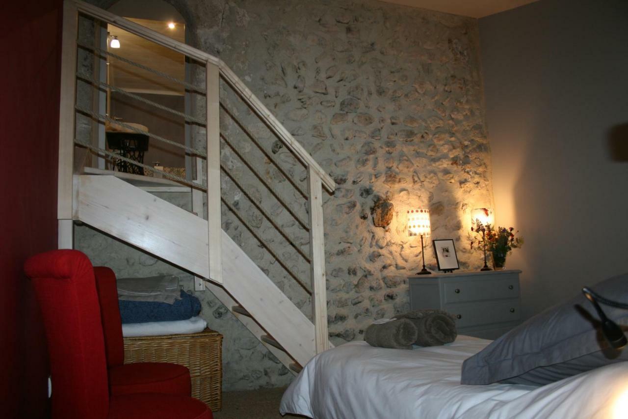 Le Domaine Des Rouges Queues Hotel Chateaudouble  Luaran gambar
