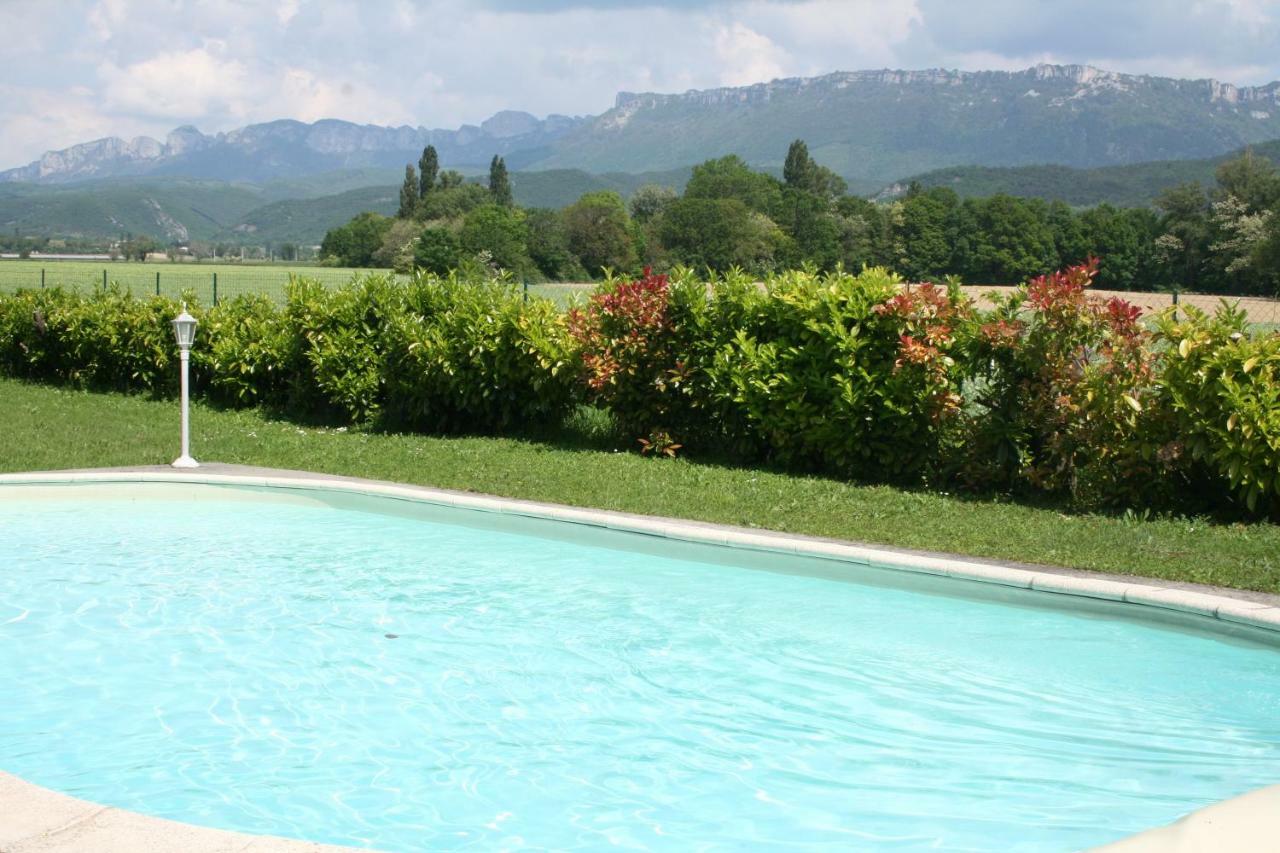 Le Domaine Des Rouges Queues Hotel Chateaudouble  Luaran gambar